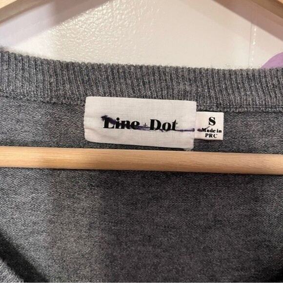 NEW Line + Dot | Gray Ruffle Shoulder Sweater Size S - Picture 5 of 5